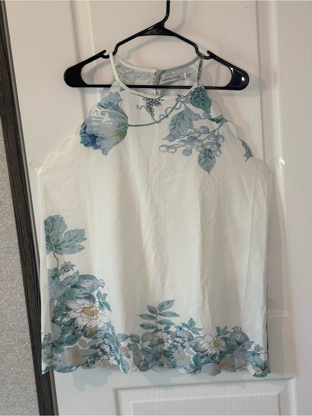 MISSLOOK White Floral Halter Camisole with Teal Blue Accents